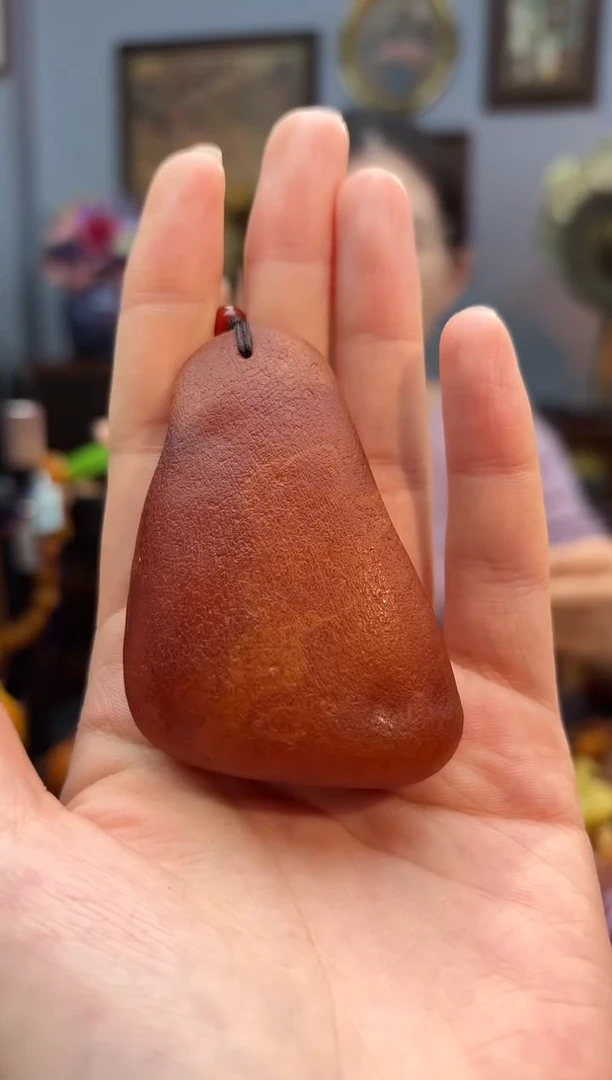 琥珀颈饰未镶嵌吊坠