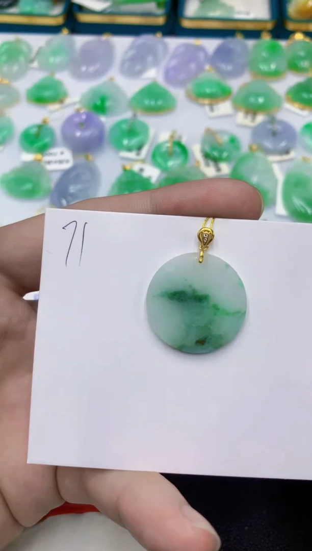 颈饰未镶嵌翡翠翡翠