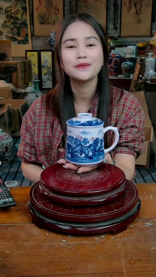 摆件景德镇陶瓷摆件稀土山水办公杯