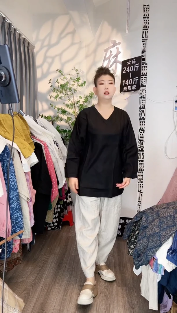 亚麻大码女装系列。