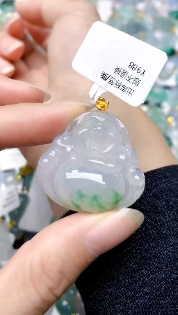 颈饰18K金镶嵌翡翠天然A货翡翠