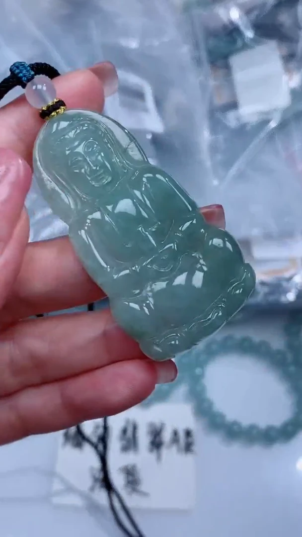 翡翠未镶嵌颈饰吊坠