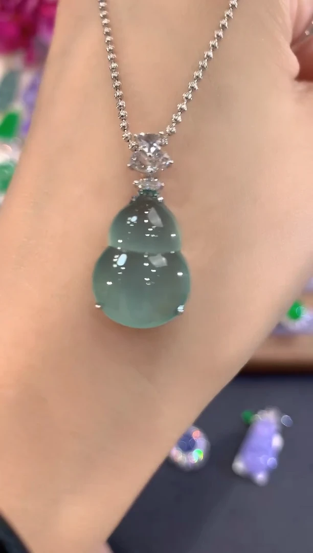 吊坠(不含链)18K金镶嵌翡翠w59