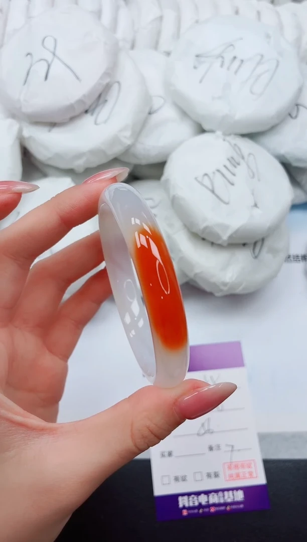 未镶嵌手镯石英质玉28K55-56