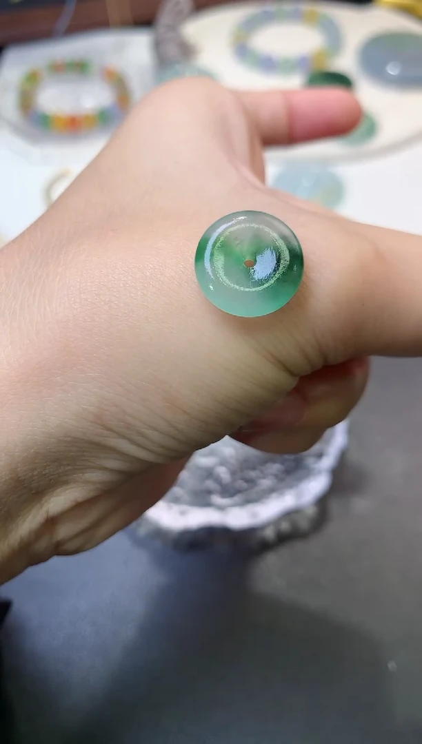 未镶嵌定制翡翠毛货