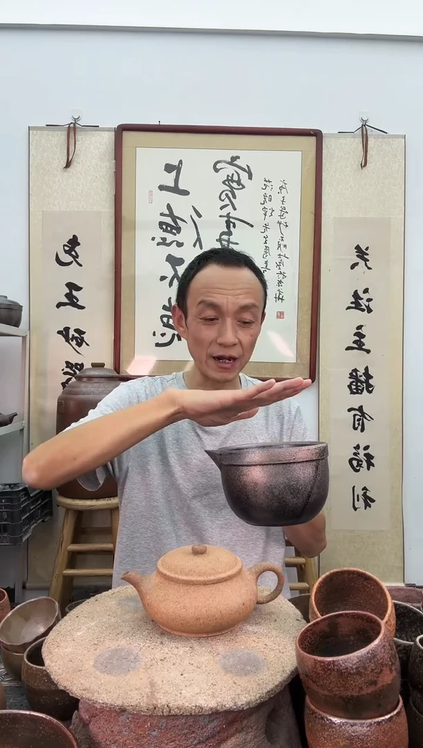 黑色侧把小砂锅非遗
