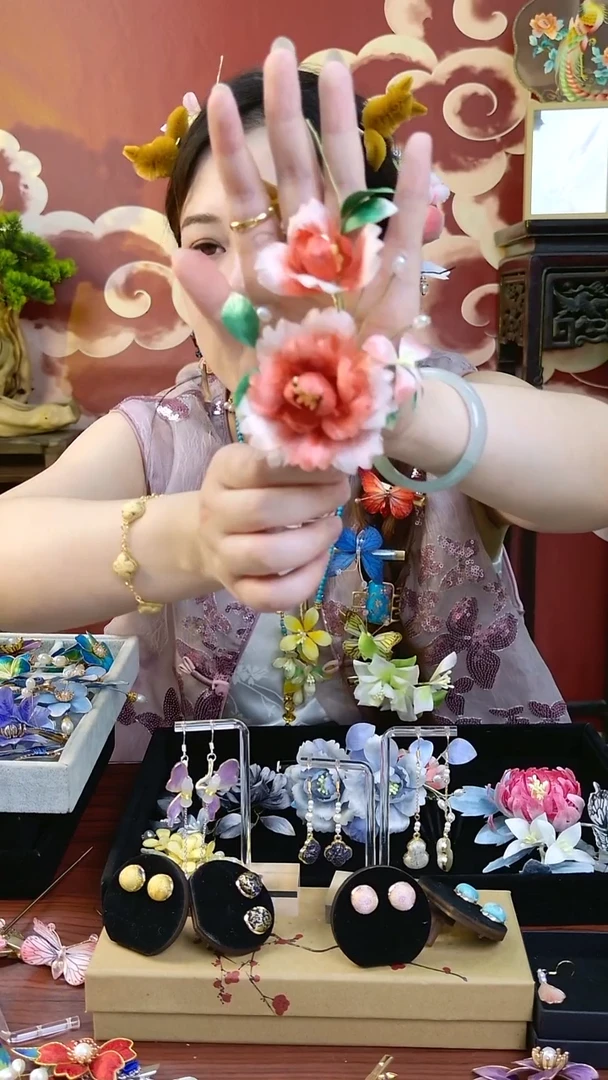 刺绣纯手工非遗绒花
