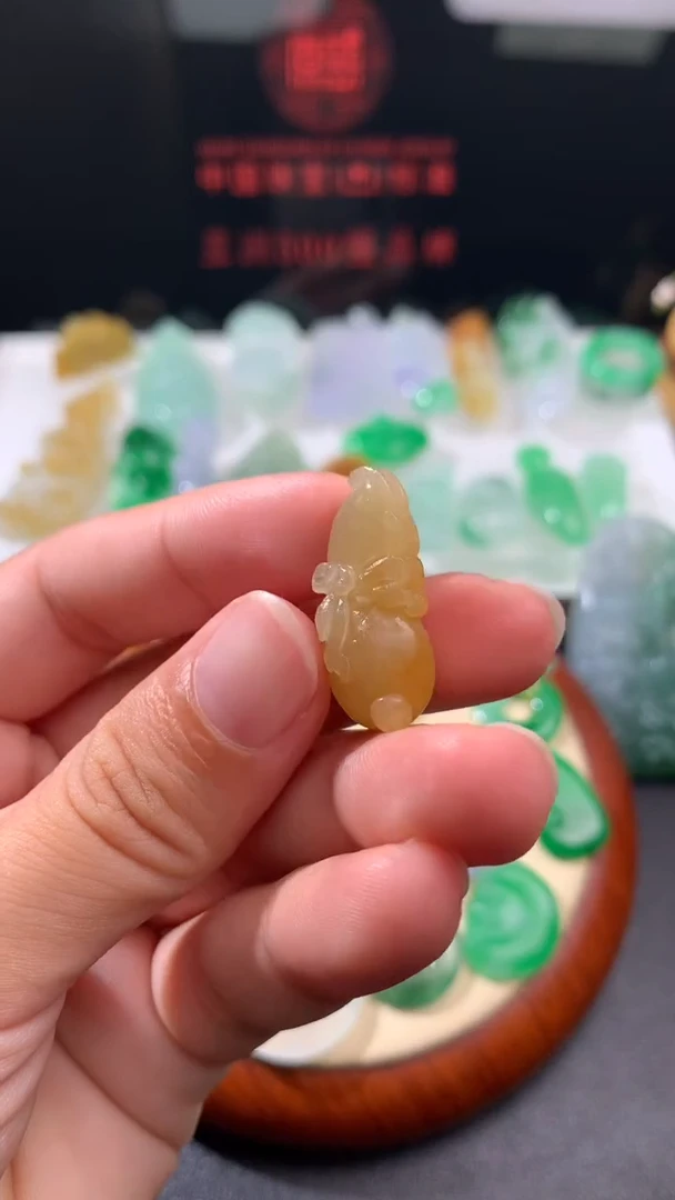 未镶嵌定制翡翠