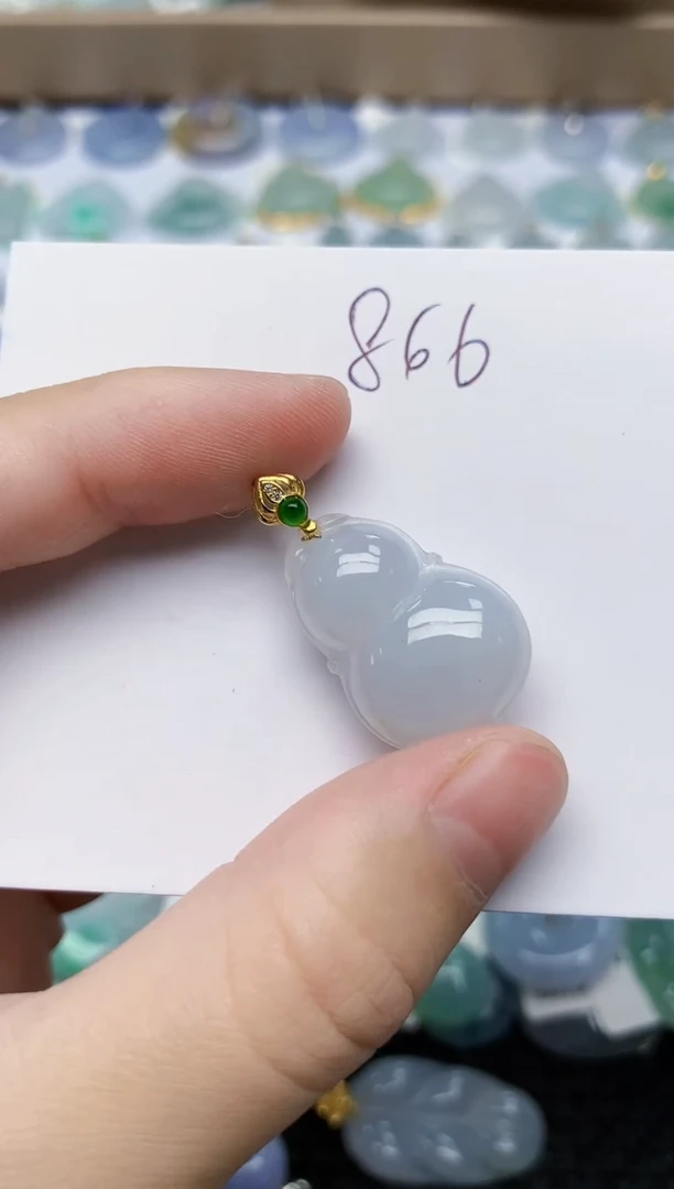 翡翠未镶嵌颈饰天然翡翠A货