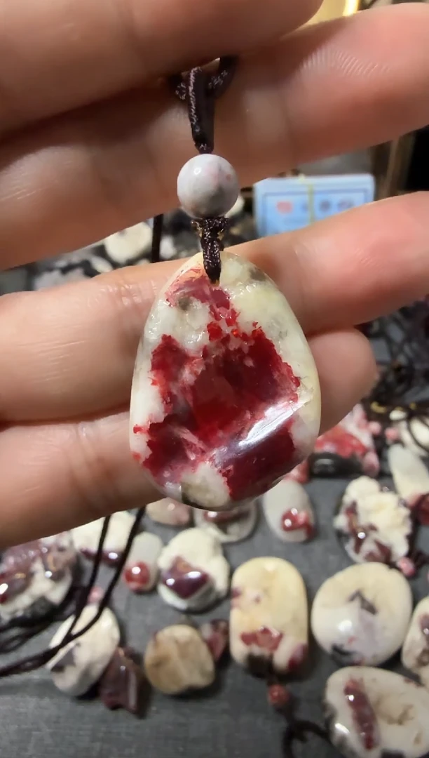 【闪购商品】天然辰砂大晶砂随行吊坠1