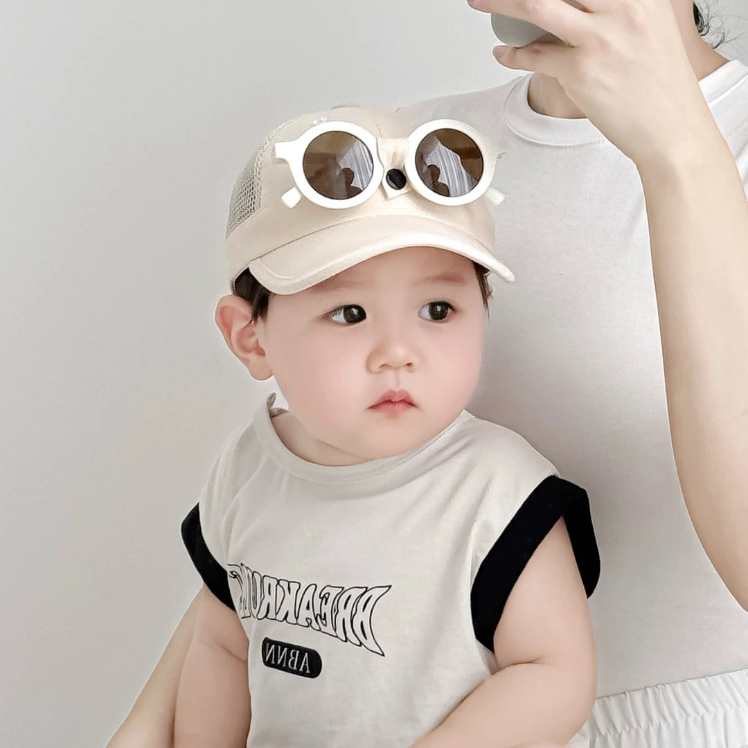 宝宝带墨镜帽子透气网眼婴儿眼睛一体男女童夏天帽檐遮阳鸭舌帽