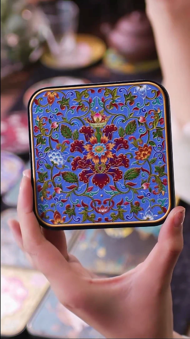 壹藏贰宝繁花图案杯垫一片