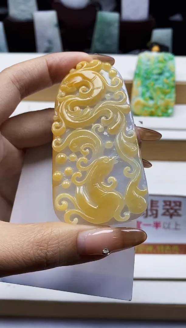 颈饰未镶嵌翡翠翡翠A货