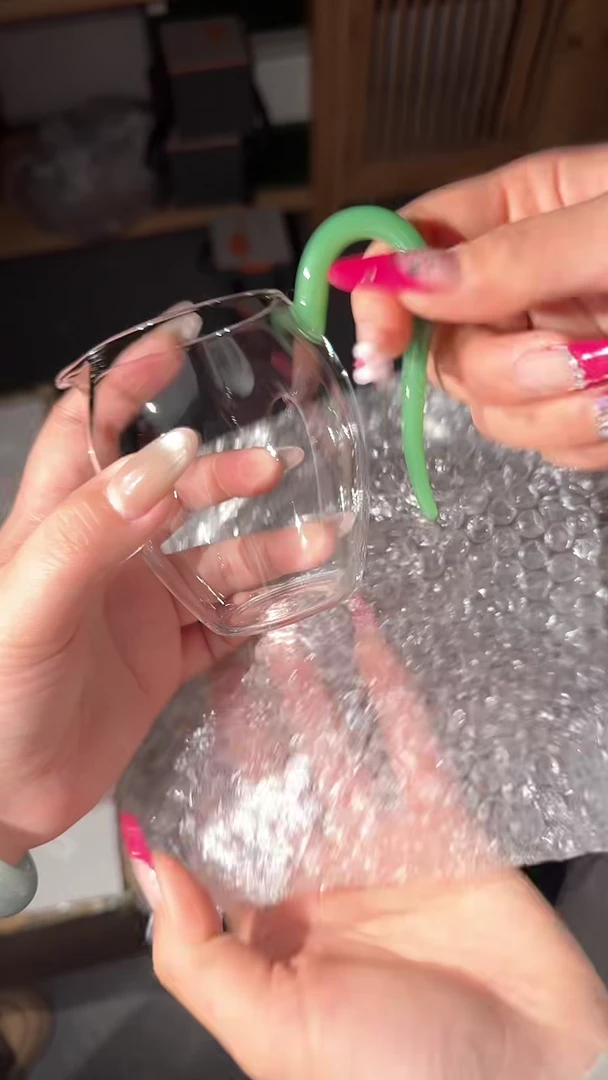 翠玉小依然公道杯