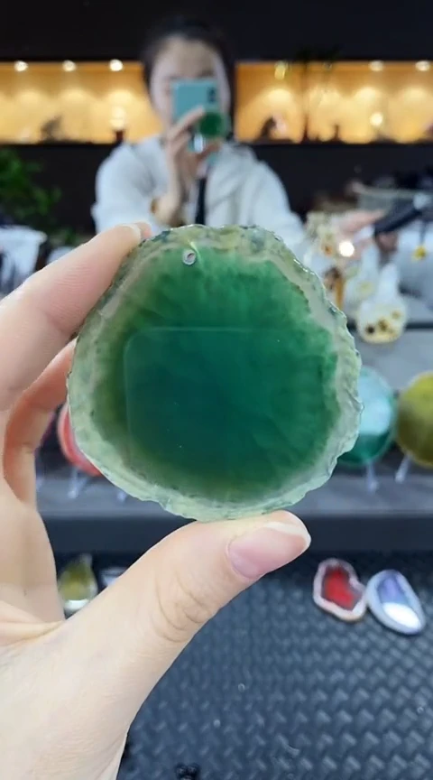 未镶嵌颈饰玛瑙/玉髓圈*玛瑙