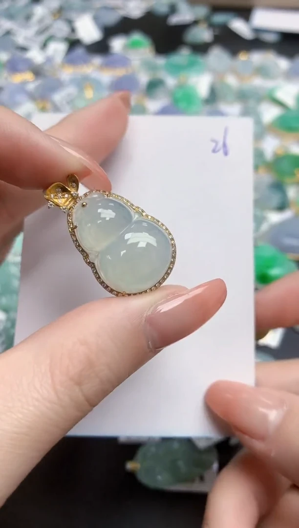 【闪购商品】翡翠颈饰18K金镶嵌天然缅甸翡翠A货