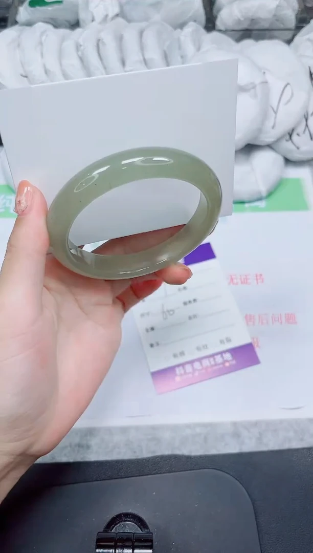 石英质玉手镯未镶嵌319-60