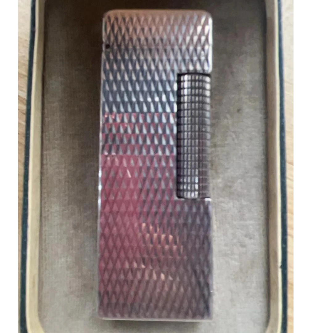 DXL2代银色钻石纹充气打火机