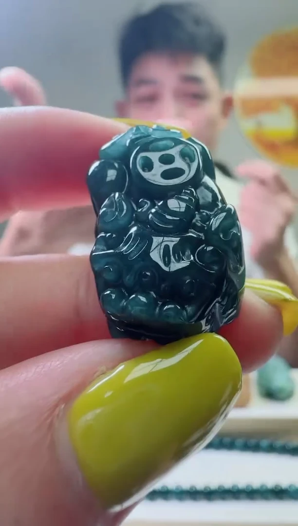 颈饰未镶嵌翡翠天然A货翡翠  多样性随机发其一