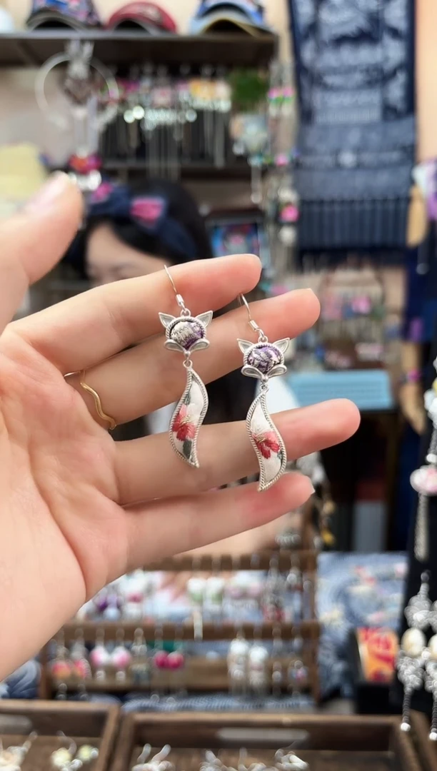 织绣民族风非遗老绣饰品515