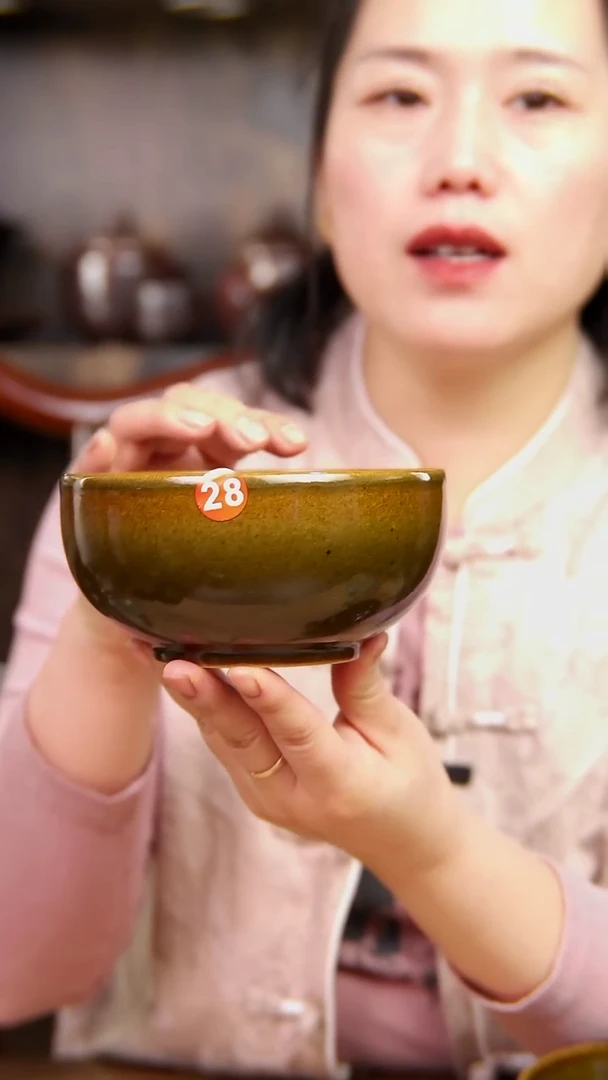 鳝鱼黄色的碗单只