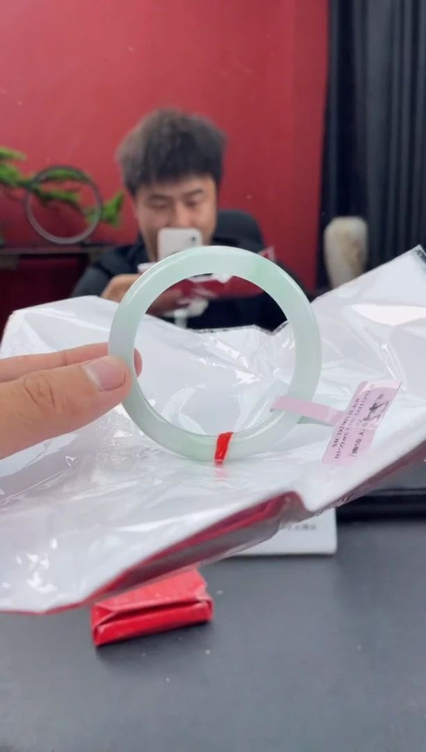 未镶嵌手镯翡翠10