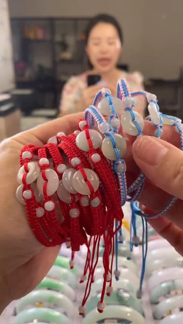 未镶嵌手绳翡翠多样性发一