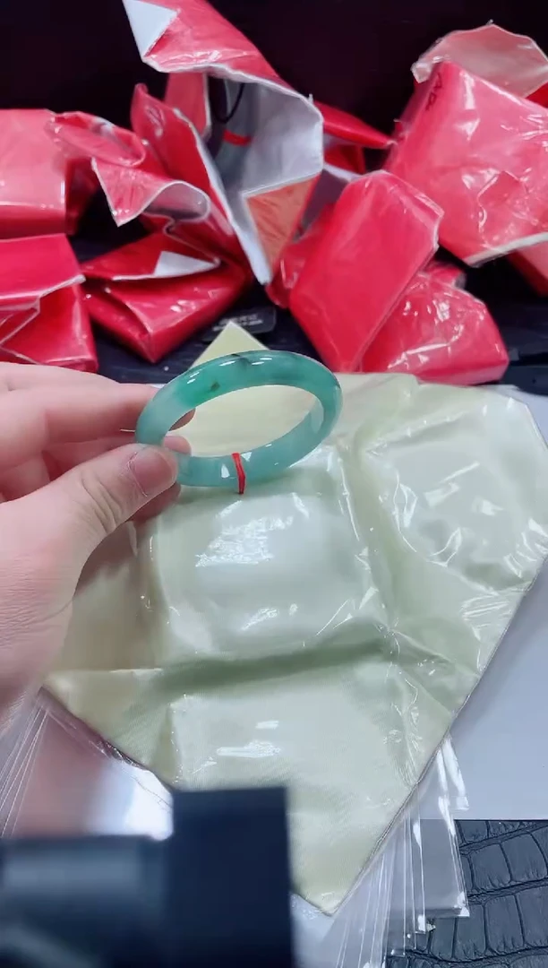 非金属无小哥75号手镯56.1圈口