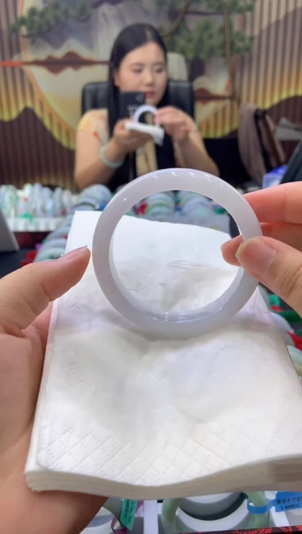 翡翠手镯未镶嵌多人00027868