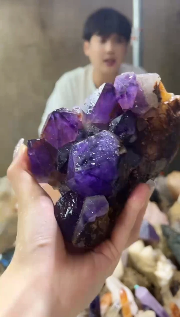 未镶嵌大型摆件（非配饰）水晶紫水晶簇178+底座