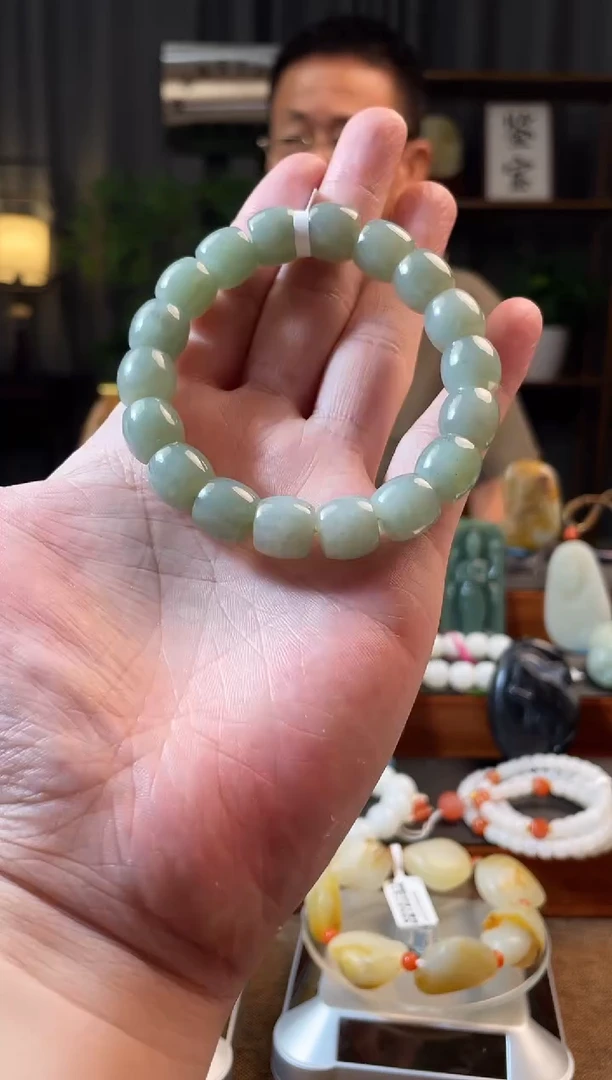 和田玉未镶嵌吊坠(不含链)单圈