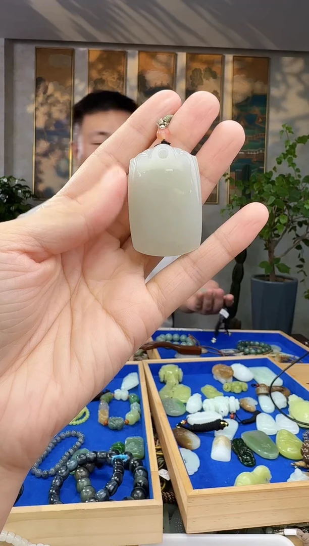 未镶嵌和田玉挂件拍一发一