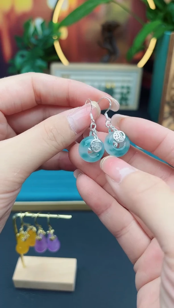 石英质玉（天山翠）银S925镶嵌耳饰721000