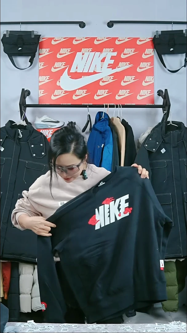 001闪购编码Nike/Jordan运动衣以直播间过款为准尺码L