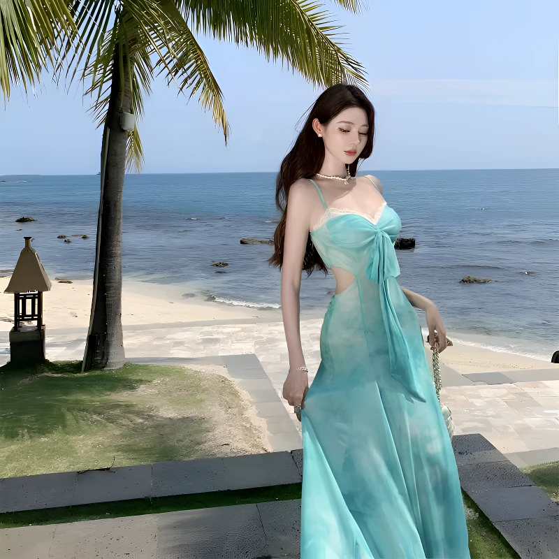 度假风印花吊带连衣裙女夏季新款性感气质海边沙滩连衣裙