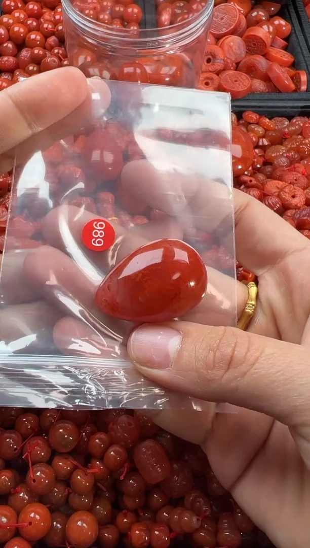 【闪购商品】南红玛瑙颈饰未镶嵌1