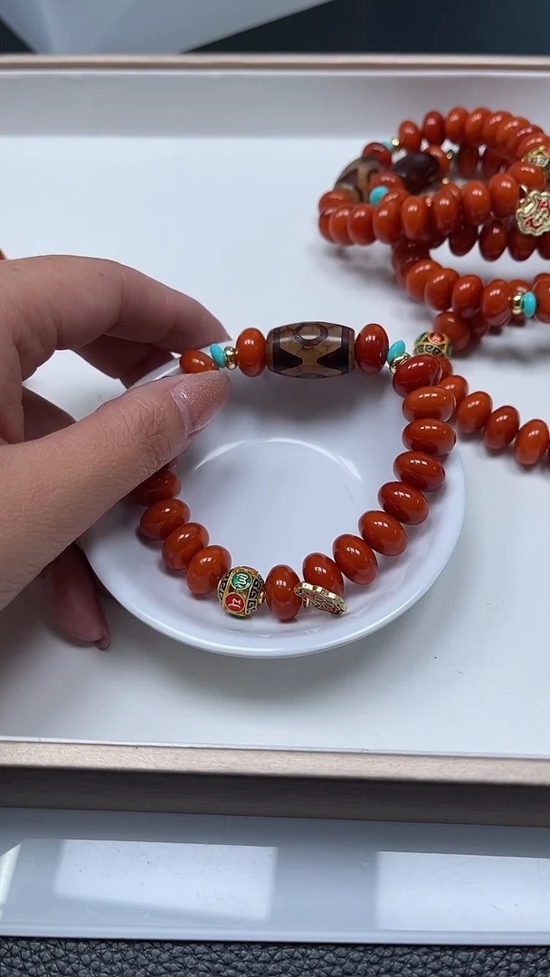 【闪购商品】蜜蜡裸石未镶嵌C767 红皮蜜蜡 手串一条28元