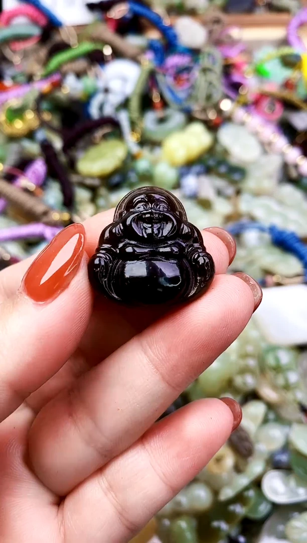 和田玉未镶嵌颈饰吊坠