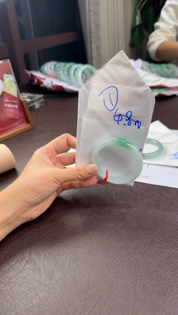 未镶嵌手镯翡翠?****?BG11213-18