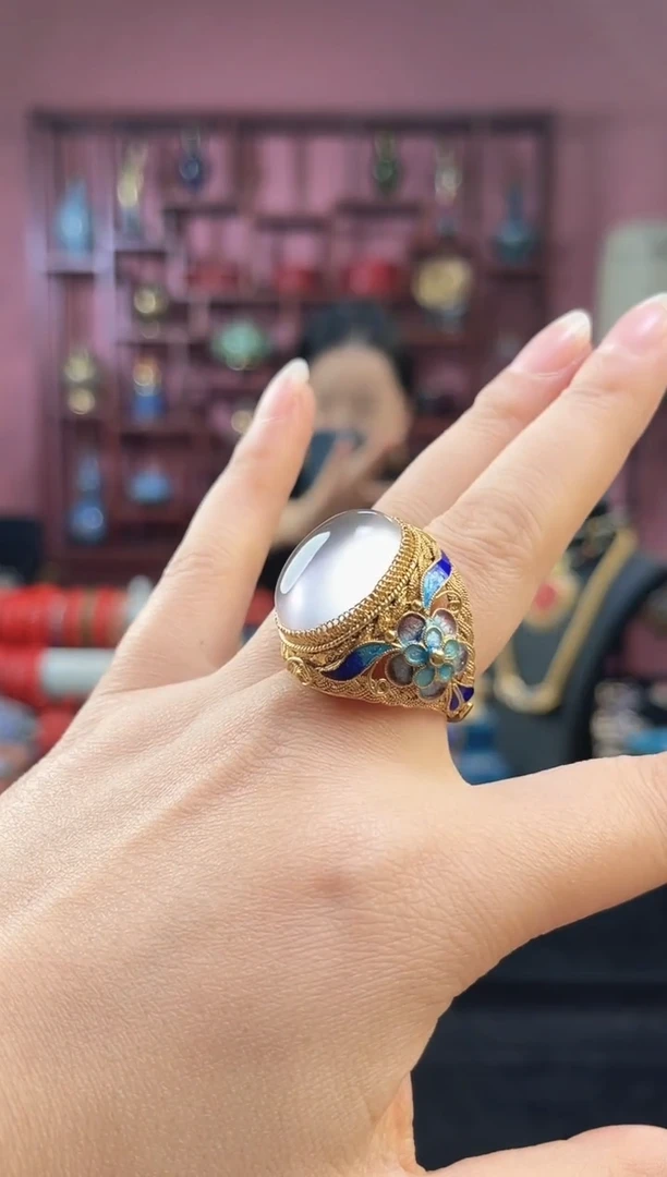 非遗技艺 花丝镶嵌戒指 镀金 大蛋面 白色