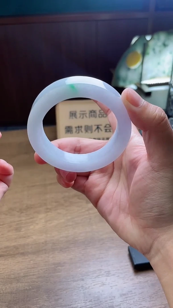 定制翡翠手镯未镶嵌定制