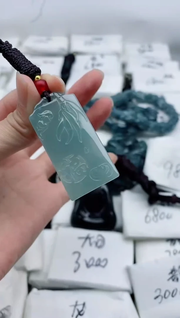 颈饰未镶嵌翡翠8