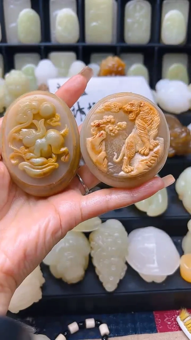 石材春**开奇石、手把件