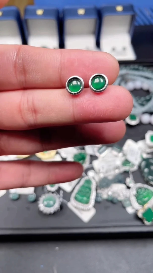 翡翠合金颈饰纯天然翡翠A货冰种满绿女士耳钉