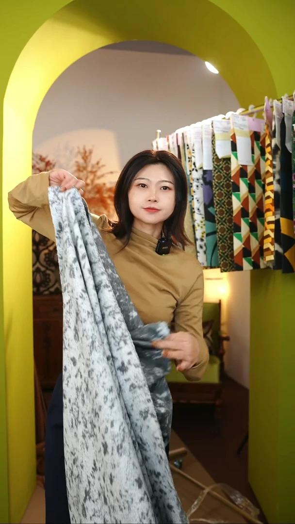 混纺1.1米 意大利羊毛AB纱色织提花面料 宽150CM 720G/M