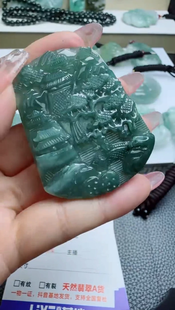 【闪购商品】翡翠吊坠(不含链)未镶嵌  多样性随机发其一