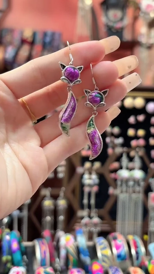 织绣 云织谣民族风精美饰品   20