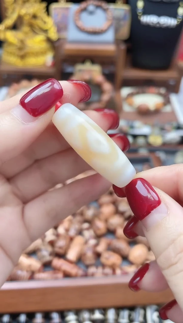 玛瑙/玉髓散珠聚缘嫩色金刚三