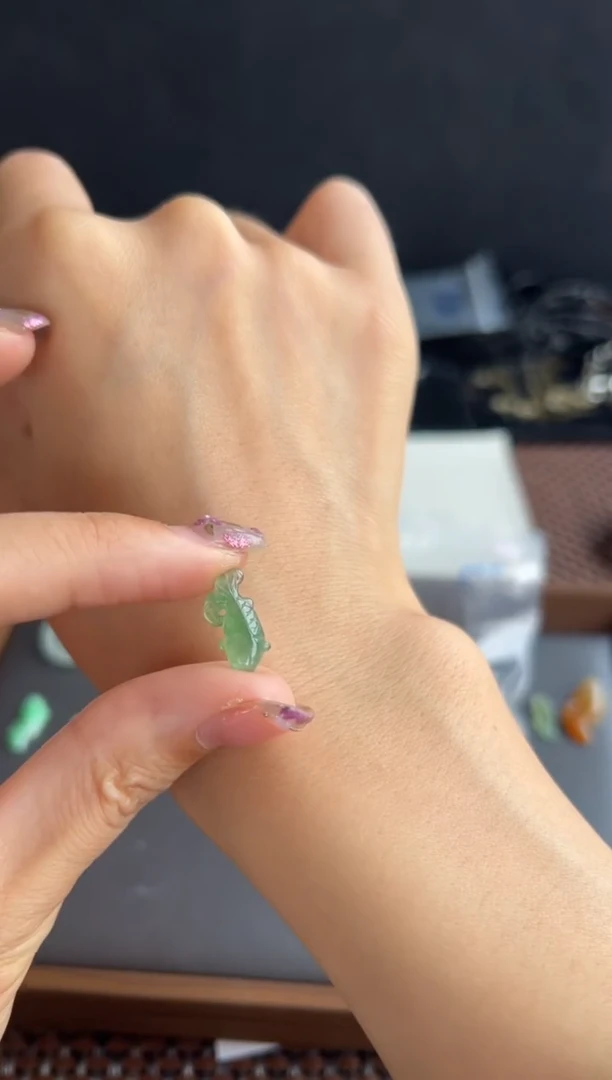 吊坠(不含链)未镶嵌翡翠710买断