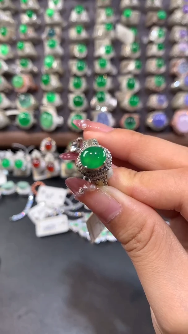 定制翡翠未镶嵌翡翠戒面